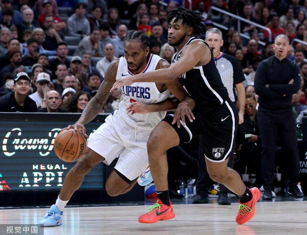 门员处于尴 门员处于尴