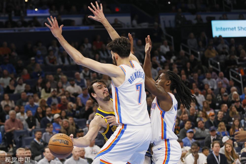 虽然面对的 虽然面对的